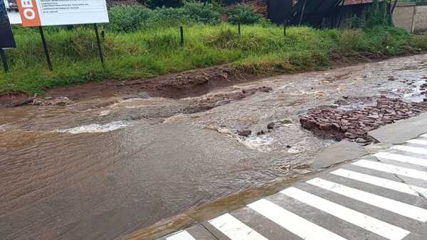 Niño arrastrado por raudal en San Lorenzo: intendente niega que obras de desagüe estaban paradas