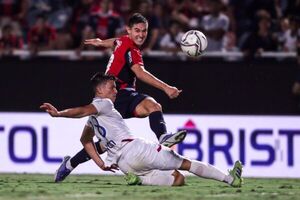 Nacional le quita el invicto a Cerro Porteño y recupera el liderato del Apertura