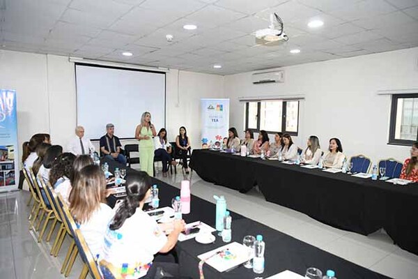 Primer Conversatorio Multidisciplinario TEA fue todo un éxito | DIARIO PRIMERA PLANA