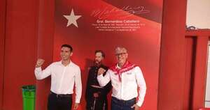 Diario HOY | ANR: Chamorro inscribe su precandidatura por CDE