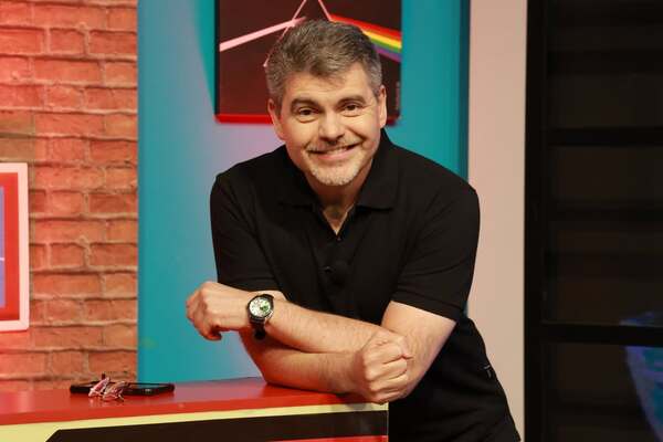 Piropos y criticas por el destape de Luis Bareiro - Teleshow