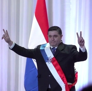 Riveros cuestiona al PLRA por oponerse a la reforma de la Caja Fiscal sin propuestas - El Trueno