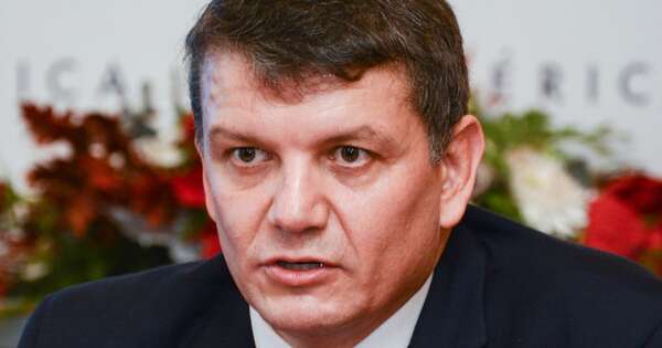 La Nación / Titular de Copaco, Óscar Stark, permanece hospitalizado tras accidente de tránsito