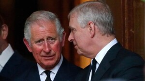 Carlos III afirma que no aportó dinero para frenar demanda contra su hermano