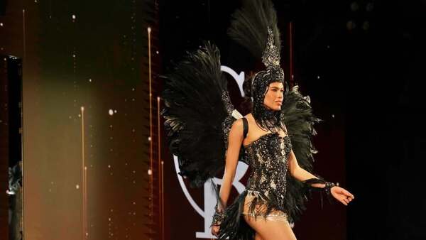 Yanina Gómez desfila en el New York Fashion Week