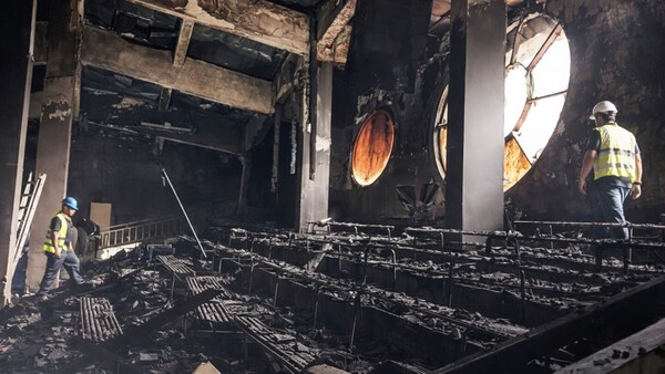 Inician evaluación estructural de la Catedral San Blas tras el incendio