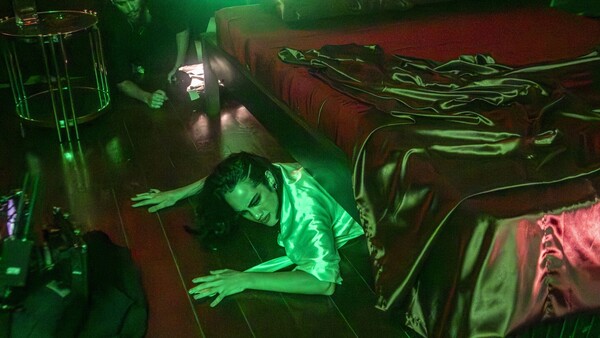 Golpe continúa su rodaje y recrea el ocaso de la élite stronista