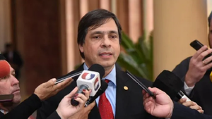 Vicente Bataglia acciona ante la Corte para que no continúe investigación en su contra