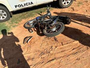 Video: niño al mando de una moto resulta gravemente herido tras chocar contra un automóvil - Nacionales - ABC Color