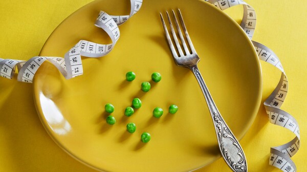 ¿El ayuno intermitente sirve para bajar de peso? Esto dice una investigación científica