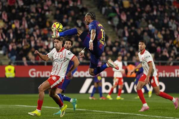 Barcelona cae en Girona y Real Madrid es el nuevo líder - Fútbol Internacional - ABC Color