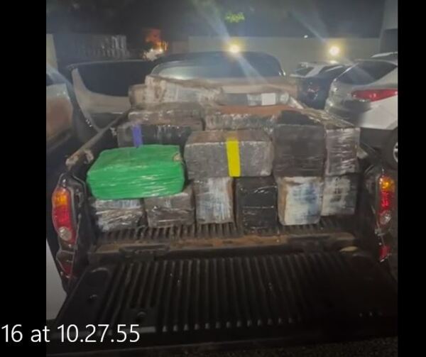 Se incautan de supuesta marihuana prensada en allanamiento en Ypehú