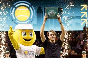 Alex de Miñaur, la tercera fue la vencida - Tenis - ABC Color