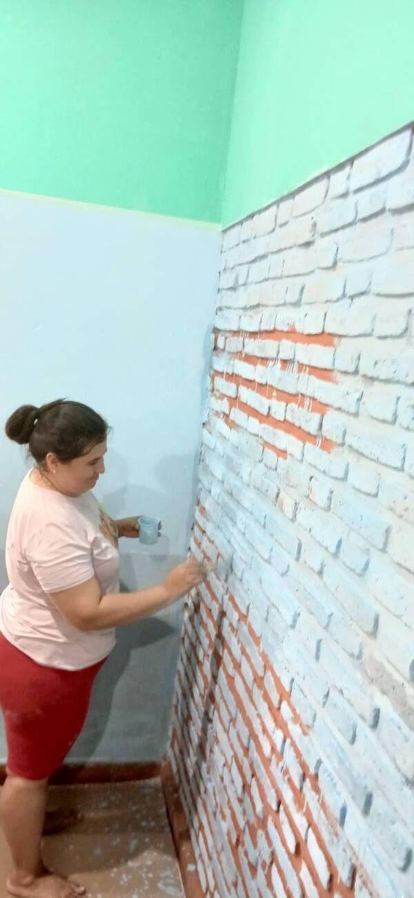 Docente entregó su vida y dinero a la educación