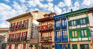 Hondarribia: el pueblo pesquero que parece un decorado de cine en la frontera con Francia - Viajes - ABC Color