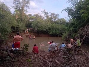 Tragedia en el río Capiibary: madre e hijo y una joven mueren ahogados