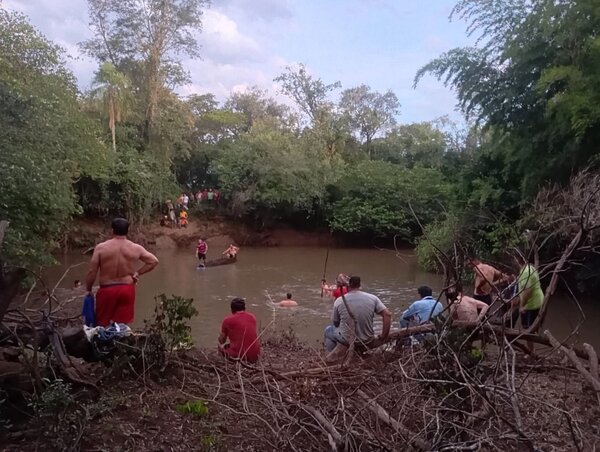 Tres personas mueren ahogadas en el río Capiibary