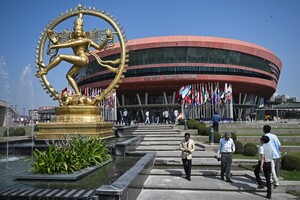 India considera restringir el acceso a las redes sociales a jóvenes