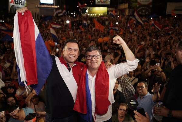 Seis colorados pugnarán por ser intendente de Ciudad del Este - Política - ABC Color