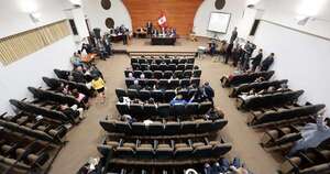 La Nación / El Congreso de Perú destituye al presidente José Jerí