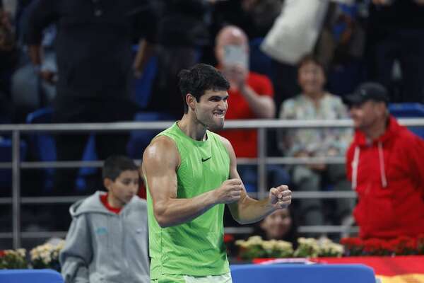 Alcaraz llega a 150 victorias en pista dura - Tenis - ABC Color