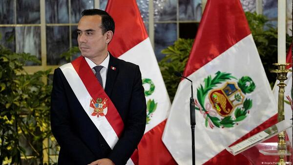 Crisis política en Perú: el Congreso remueve al presidente interino José Jerí en plena recta electoral