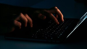 Buscan frenar la sexualización y la pornografía infantil en las redes sociales