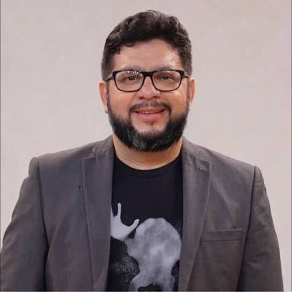 El historiador que salta a la cancha municipal: Fabián Chamorro, la apuesta cultural de Honor Colorado para Asunción - El Trueno