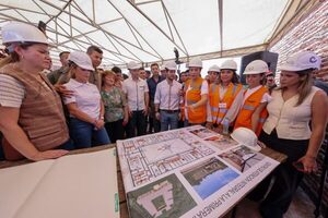 Popular / Firman convenio para construir casas en Misiones e Itapúa