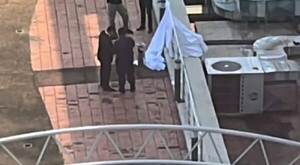 Un hombre cayó al vacío desde un edificio por sacarse una foto