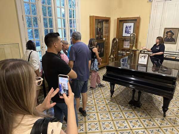 Invitan a un recorrido gratuito por las Casas Bicentenario del Cabildo - Cultura - ABC Color