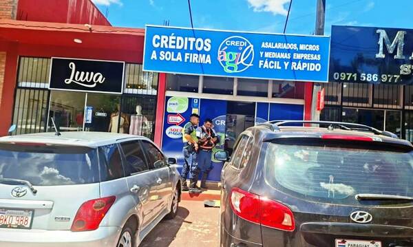 A "sola firma", motochorros se llevan G. 2 millones •