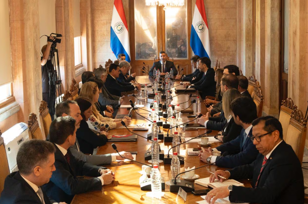 Reunión de Peña con ministros: Alliana golpeó la mesa y cantó las verdades