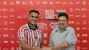 El nuevo nueve del Rayadito