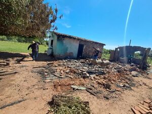 Incendio consume por completo vivienda de adulto mayor en la comunidad Pío X - Concepción al Día