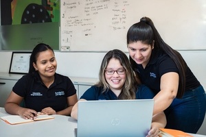 «Estemos Abiertos» lanza una nueva edición con capacitación online para mujeres emprendedoras