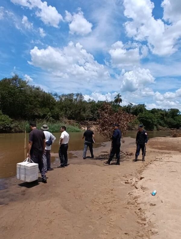Fiscalía interviene ante denuncia por mortandad de peces en el río Tebicuary - PDS RADIO Y TV