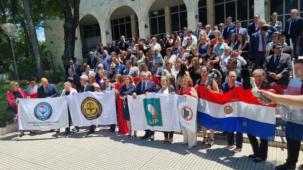 Magistrados se movilizan y piden mayor análisis del proyecto de reforma de la Caja Fiscal - PDS RADIO Y TV