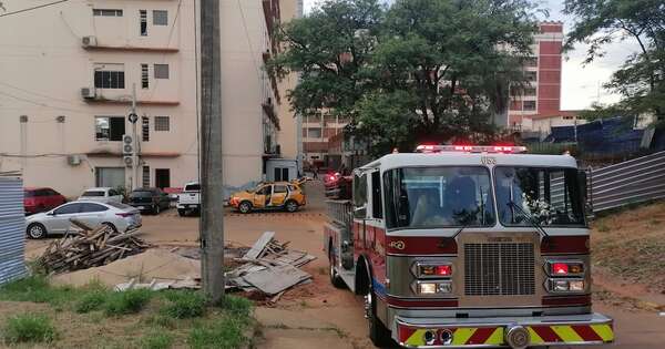 Diario HOY | Principio de incendio en el Hospital Central del IPS en medio del apagón general