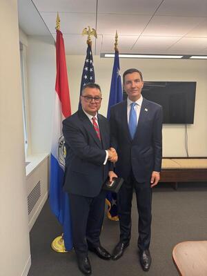 Popular / Leite se reunió con titular de Exim Bank