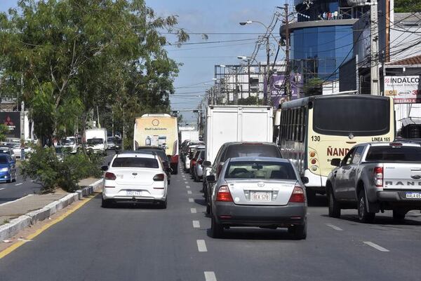 AUDIO: Entre el 35% a 40% de los semáforos dejaron de funcionar por el corte de energía eléctrica - Periodísticamente - ABC Color