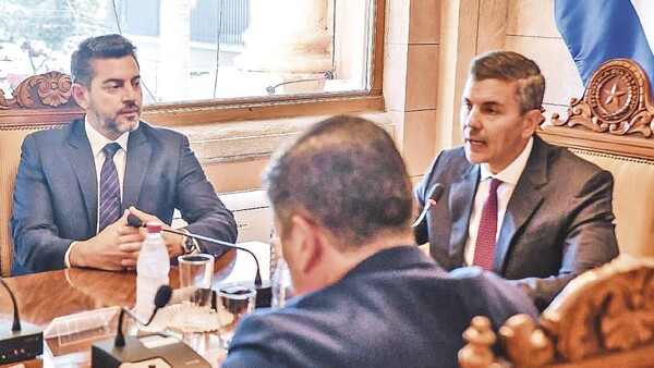 Alliana dijo a ministros que si de él dependiera, ya serían destituidos