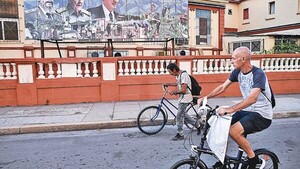 Cuba debe realizar cambios y muy pronto, advierte EEUU