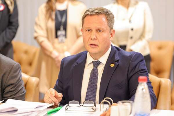 Martínez Simón presidirá la Corte, Benítez Riera va al CM y Alicia Pucheta retoma titularidad del JEM - Nacionales - ABC Color