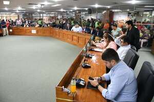 Asunción: interna colorada aflora en debate de reglamento de Ley del “Servicio Civil” en la Junta - Política - ABC Color