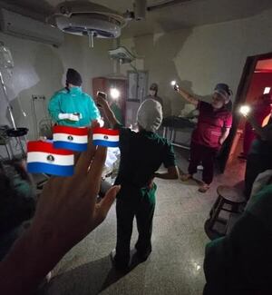 AUDIO: Cirugía con luz de celulares: esta es la explicación del director del Hospital de Capiatá  - La Primera Mañana - ABC Color