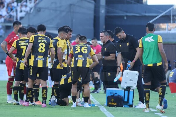 Guaraní se presenta en Uruguay ante un rival de mucho cuidado