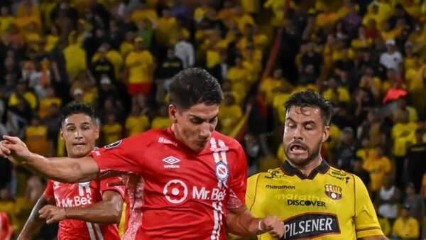 Argentinos Juniors sorprende en su visita al Barcelona