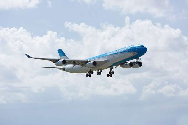 AUDIO: Huelga general argentina repercute en Paraguay y se suspenden vuelos  - La Primera Mañana - ABC Color