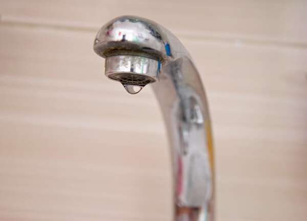 Por falta de generadores en la Essap, apagón dejó sin agua a miles de usuarios - Nacionales - ABC Color